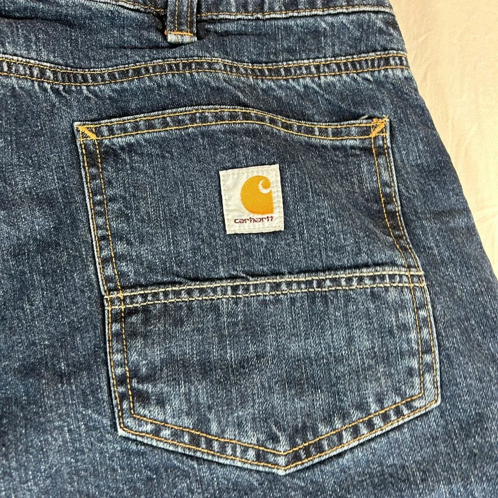 Carhartt BD4942-M Relaxed Fit Flannel Lined Jeans Mens 42x32 Dark Wash Blue NEW
